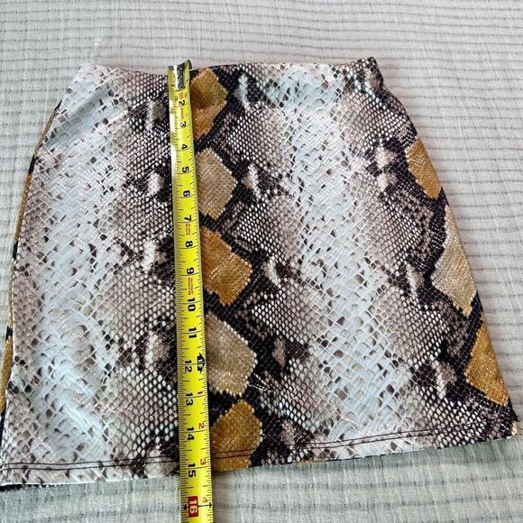 Blue Blush Womens‎ Multicolor Snake Print Pull On Mini Skirt Size Small - Picture 5 of 6